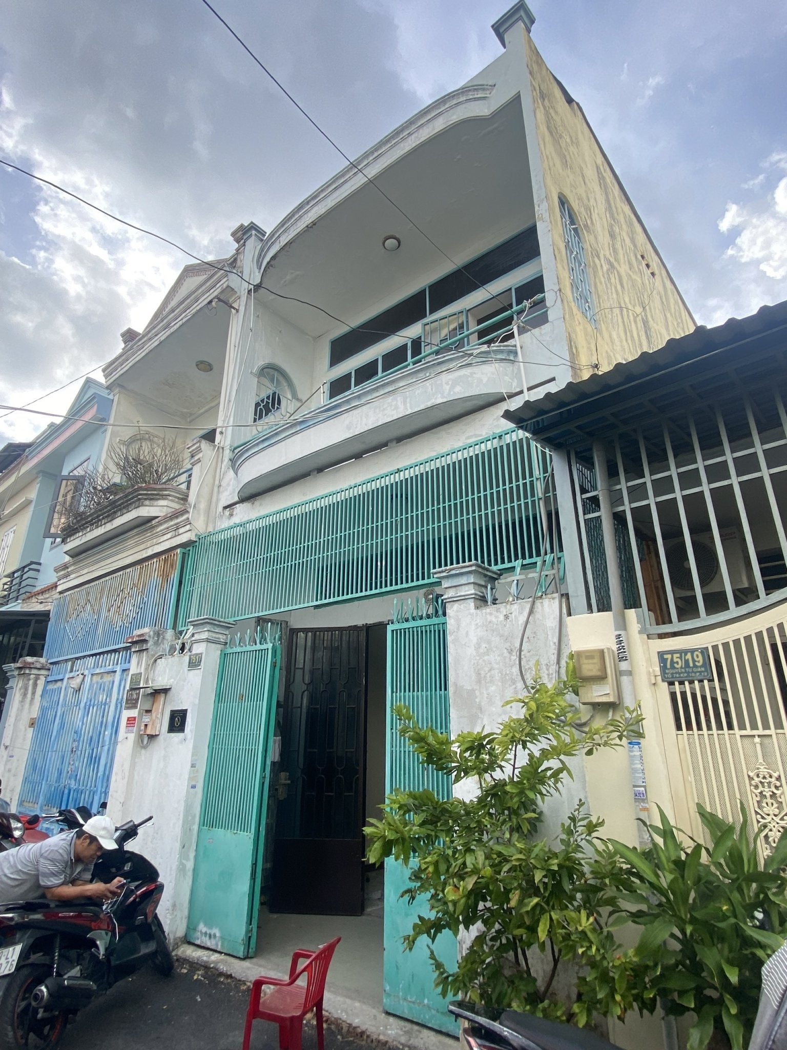 alt="nhà cải tạo bình dương"